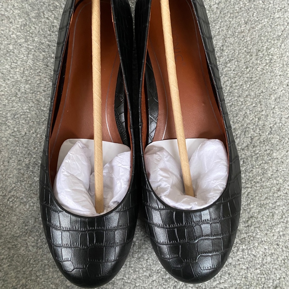 Vionic Jewel Hannah Croc Leather Flat size 7